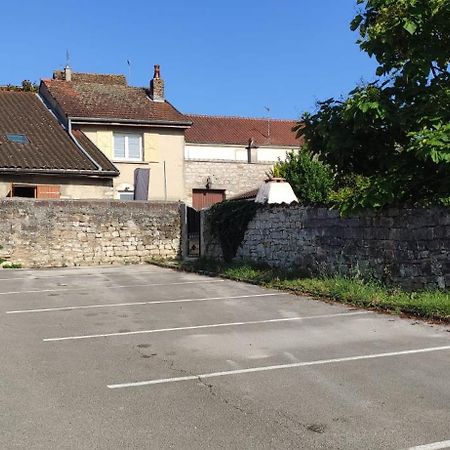 Maison De Charme Avec Jardin Cousance Exteriér fotografie